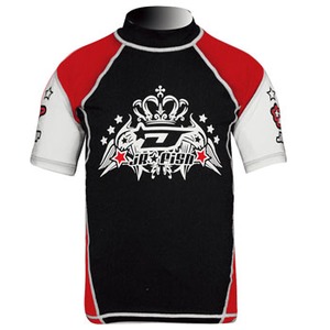 ジュニアフィッシュ ラッシュガード／半袖 Kid's 100cm レッド