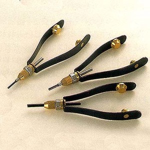 eBR(TIEMCO) }X^[{r@X^_[h