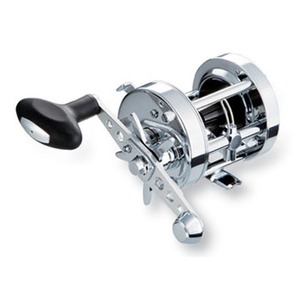 【送料無料】アブガルシア(Abu Garcia) ＡＭＢ アンバサダー ６５００ＣＳ Ｒｏｃｋｅｔ Ｃｈｒｏｍｅ ＩＩ 右巻き 1139092