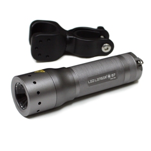 LED LENSER(bhU[) bhU[aV@pCvz_[t@őPVO[@Pldr