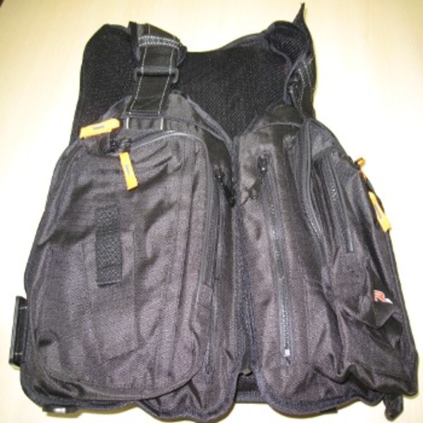 ADVICE MARINE(アドバイスマリーン) ゲームベスト CW-001 タックル収納付き