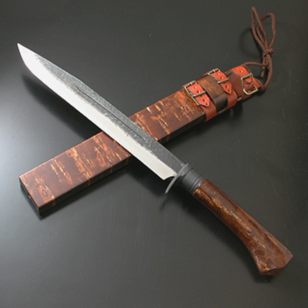 関兼常 関伝古式 和鉄製錬狩猟匠桜巻･両刃 CW-4 シースナイフ
