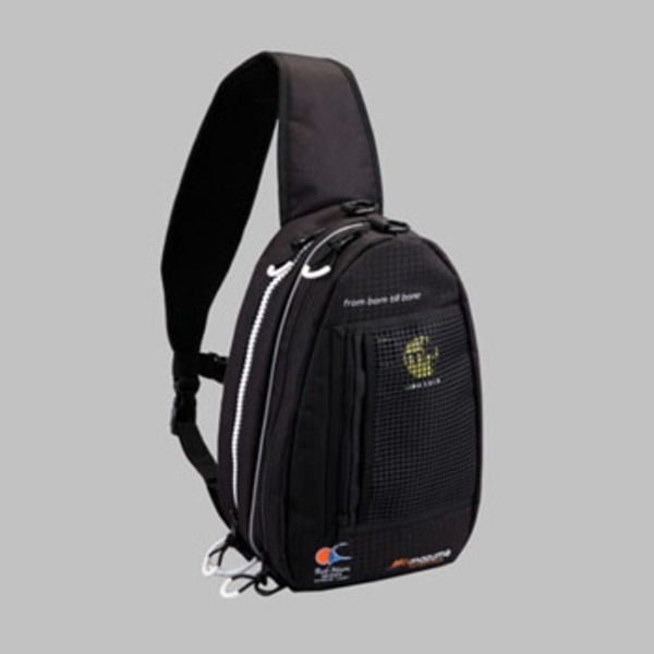 MAZUME(マズメ) レッドムーンショルダーバッグ III MZBK-188 ショルダーバッグ