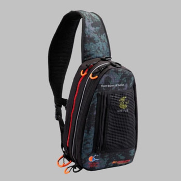 MAZUME(マズメ) レッドムーンショルダーバッグ III MZBK-188 ショルダーバッグ