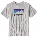 パタゴニア(patagonia) メンズ ショップ ステッカー コットン Tシャツ 39041 半袖Tシャツ(メンズ)