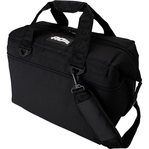 【送料無料】AO Coolers(エーオー クーラーズ) 24 パック キャンパス ソフトクーラー 22.7L ブラック AO24BK