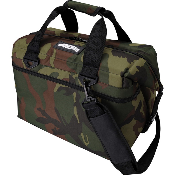 AO Coolers(エーオー クーラーズ) 24パック キャンバス ソフトクーラー AO24CAMO ソフトクーラー20～29リットル