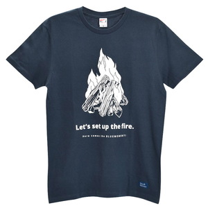 Blue Moment(ブルー モーメント) 焚火グラフィック Tシャツ