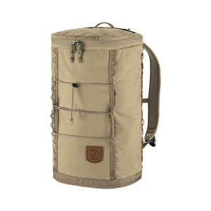 【送料無料】FJALL RAVEN(フェールラーベン) Singi 20(シンギ 20) 20L Clay 23319 【送料無料】FJALL RAVEN(フェールラーベン) Singi 20(シンギ 20) 20L Clay 23319