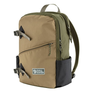 【送料無料】FJALL RAVEN(フェールラーベン) 【25春夏】Vardag Backpack 17(バーダグ バックパック 17) 17L Green-Clay 23200300 【送料無料】FJALL RAVEN(フェールラーベン) 【25春夏】Vardag Backpack 17(バーダグ バックパック 17) 17L Green-Clay 23200300