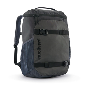 パタゴニア(patagonia) キッズ レフュジート デイパック 18L 47895 リュック･バックパック(キッズ/ベビー)