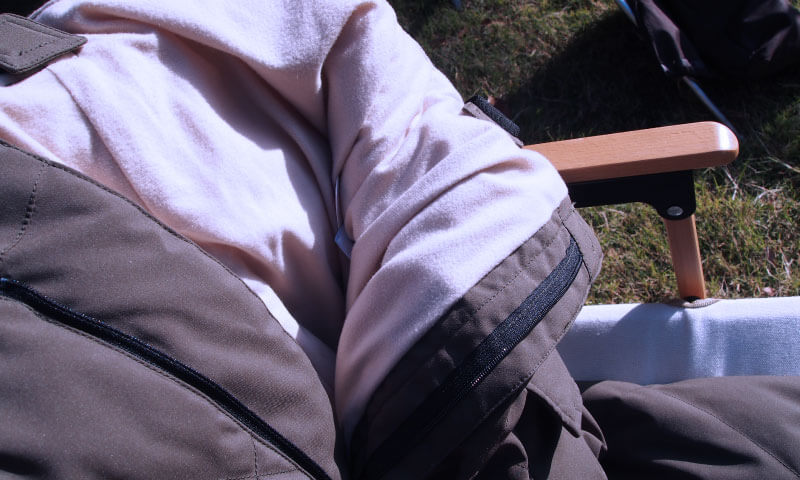 ダウン カーゴ パンツ