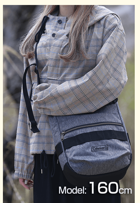 ウォーカーショルダー6の着画ショルダー左