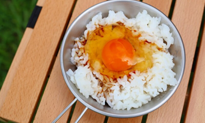 「薫る 燻製醤油」「薫る 燻製塩」