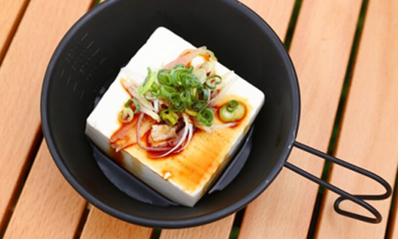 「薫る 燻製醤油」「薫る 燻製塩」