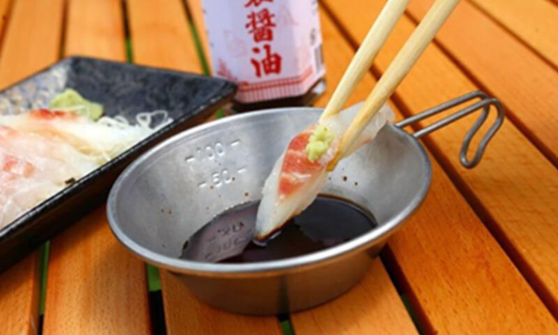 「薫る 燻製醤油」「薫る 燻製塩」