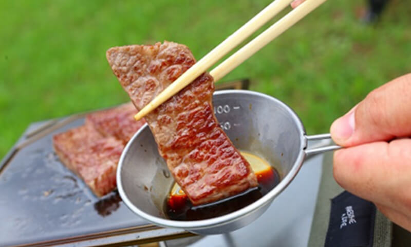 「薫る 燻製醤油」「薫る 燻製塩」