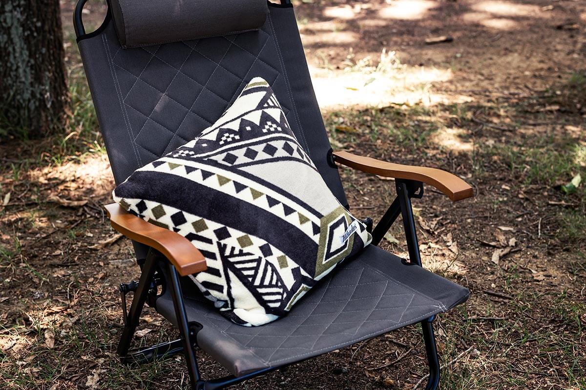 使わない時はクッションとして