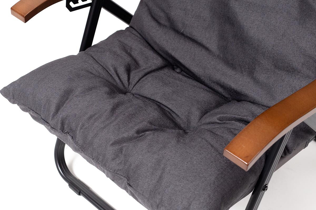 さらりとした手触りのチェアカバー